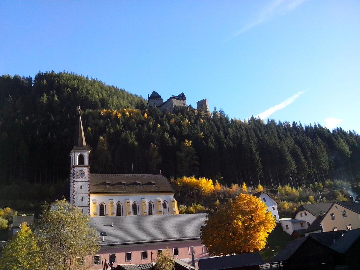 Ramingstein Burg Finstergrunホステル エクステリア 写真