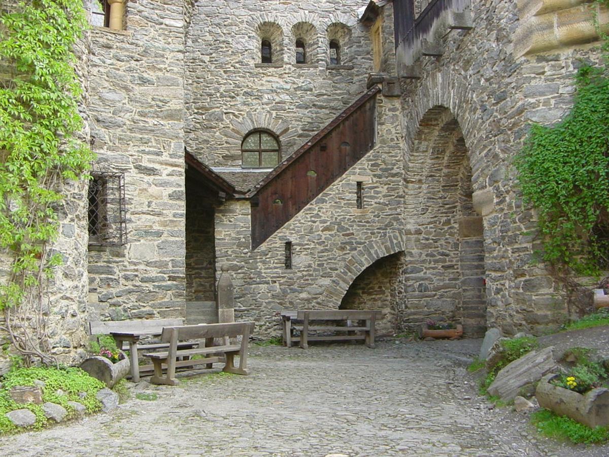 Ramingstein Burg Finstergrunホステル エクステリア 写真