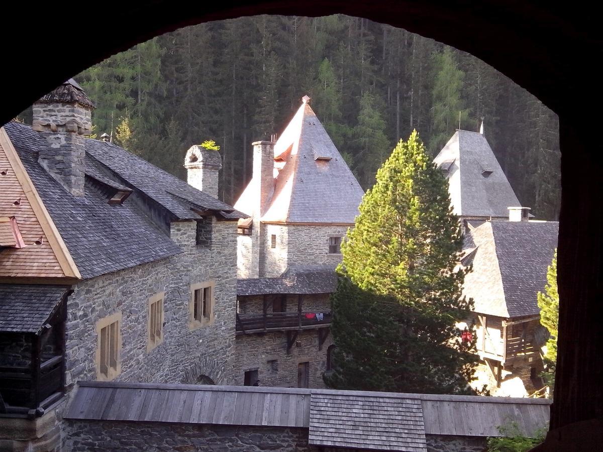 Ramingstein Burg Finstergrunホステル エクステリア 写真