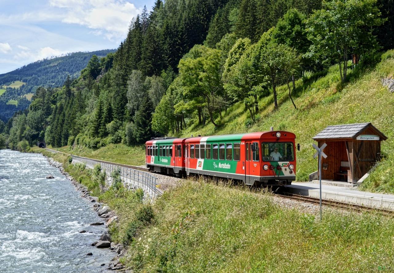 Ramingstein Burg Finstergrunホステル エクステリア 写真